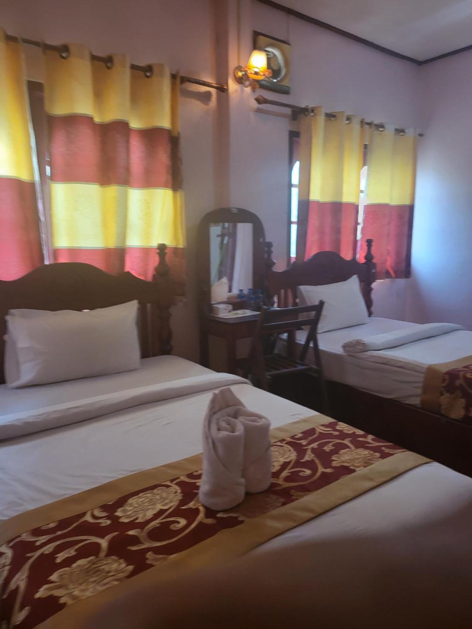 Vang Vieng Chanthala Hotel 1 ภายนอก รูปภาพ