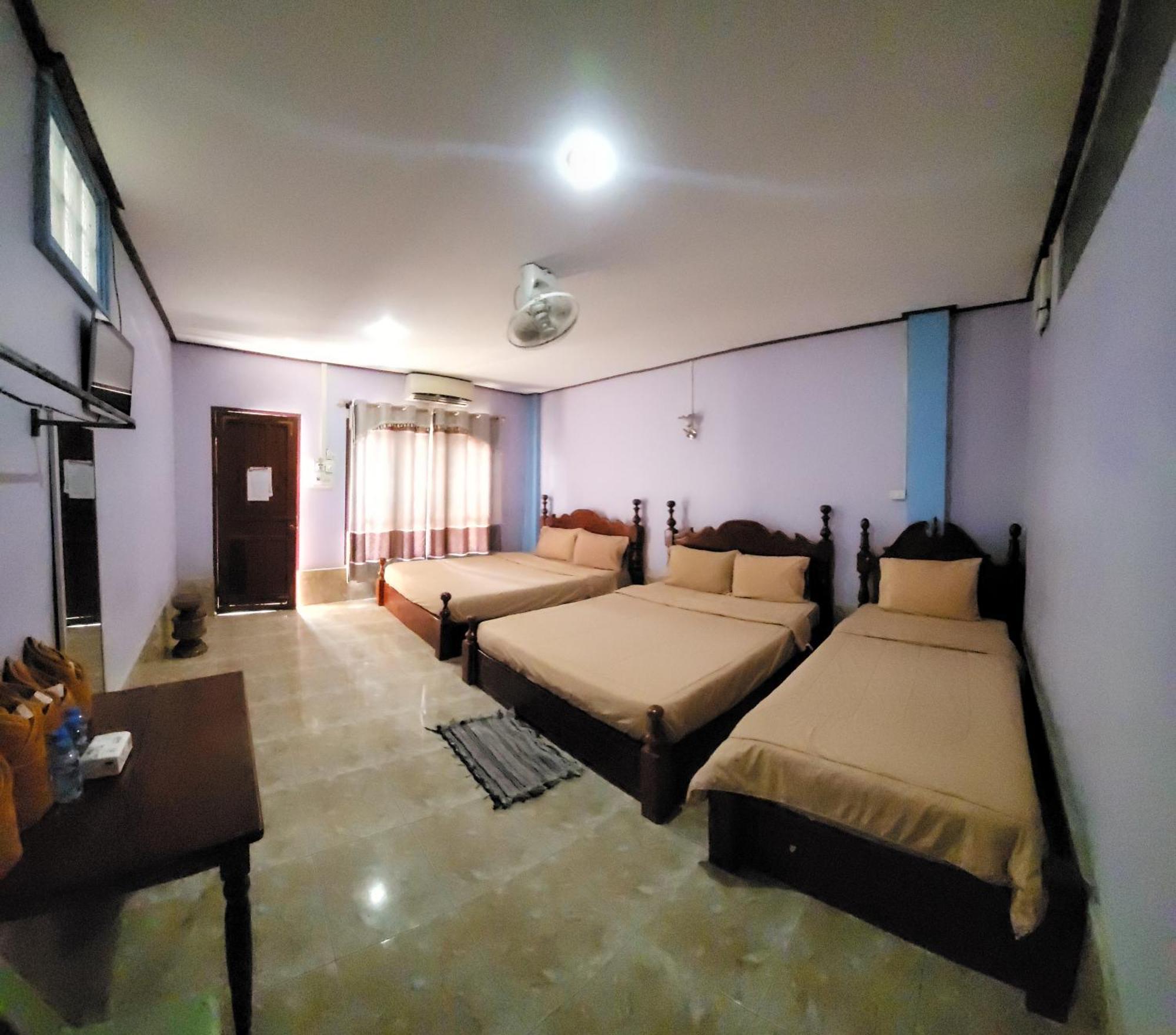Vang Vieng Chanthala Hotel 1 ภายนอก รูปภาพ